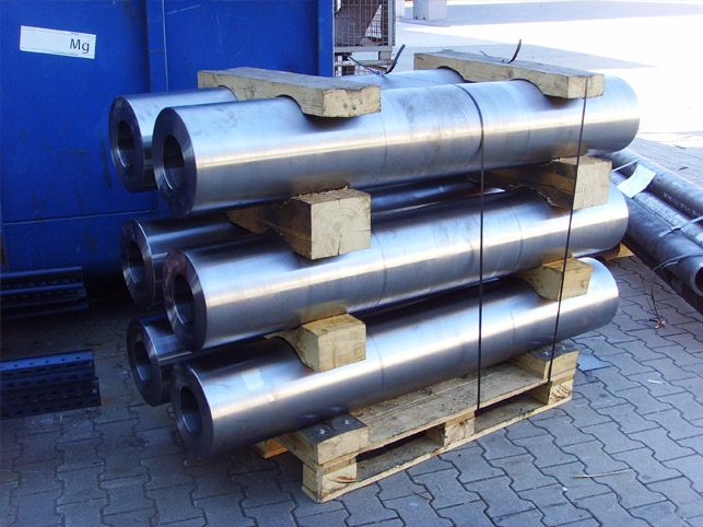 Wickelhülse - zum Transport von Aluminiumfolie, in Schweißkonstruktion, fertig bearbeitet