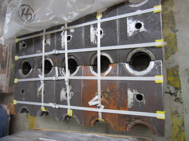 shell liner plate for rod tube mill - Stahlguss G44CrSiMo12, Härte HV420, 34kg