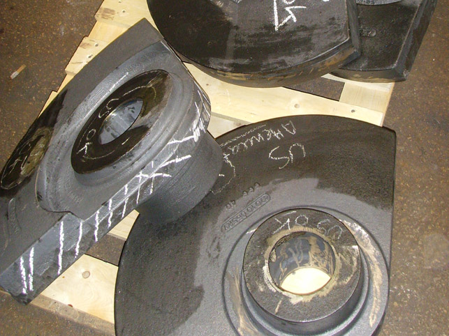 gyrating mass - gegossen in EN-GJS-400, 85kg, roh